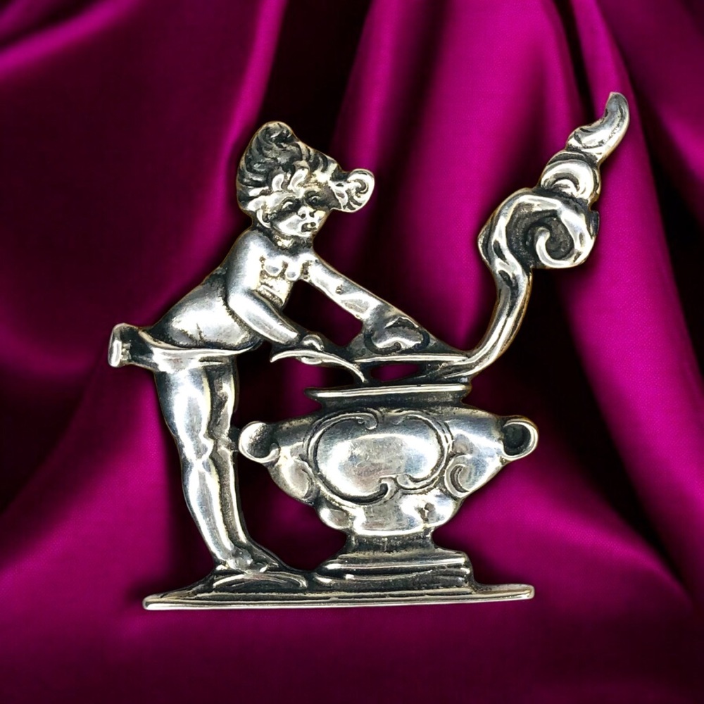 Vintage Cherub Big Steam Hot Cooking Pot Pewter Brooch Pin Renaissance Victorian